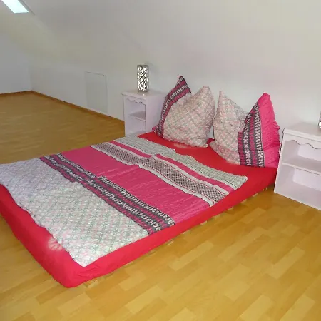 Ferienwohnung Linda Apartment *